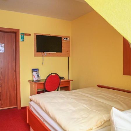 Hotel Garni Harzer Hof Osterode am Harz Екстериор снимка