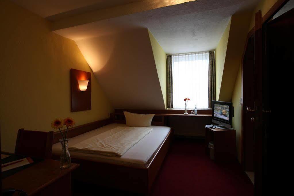 Hotel Garni Harzer Hof Osterode am Harz Екстериор снимка