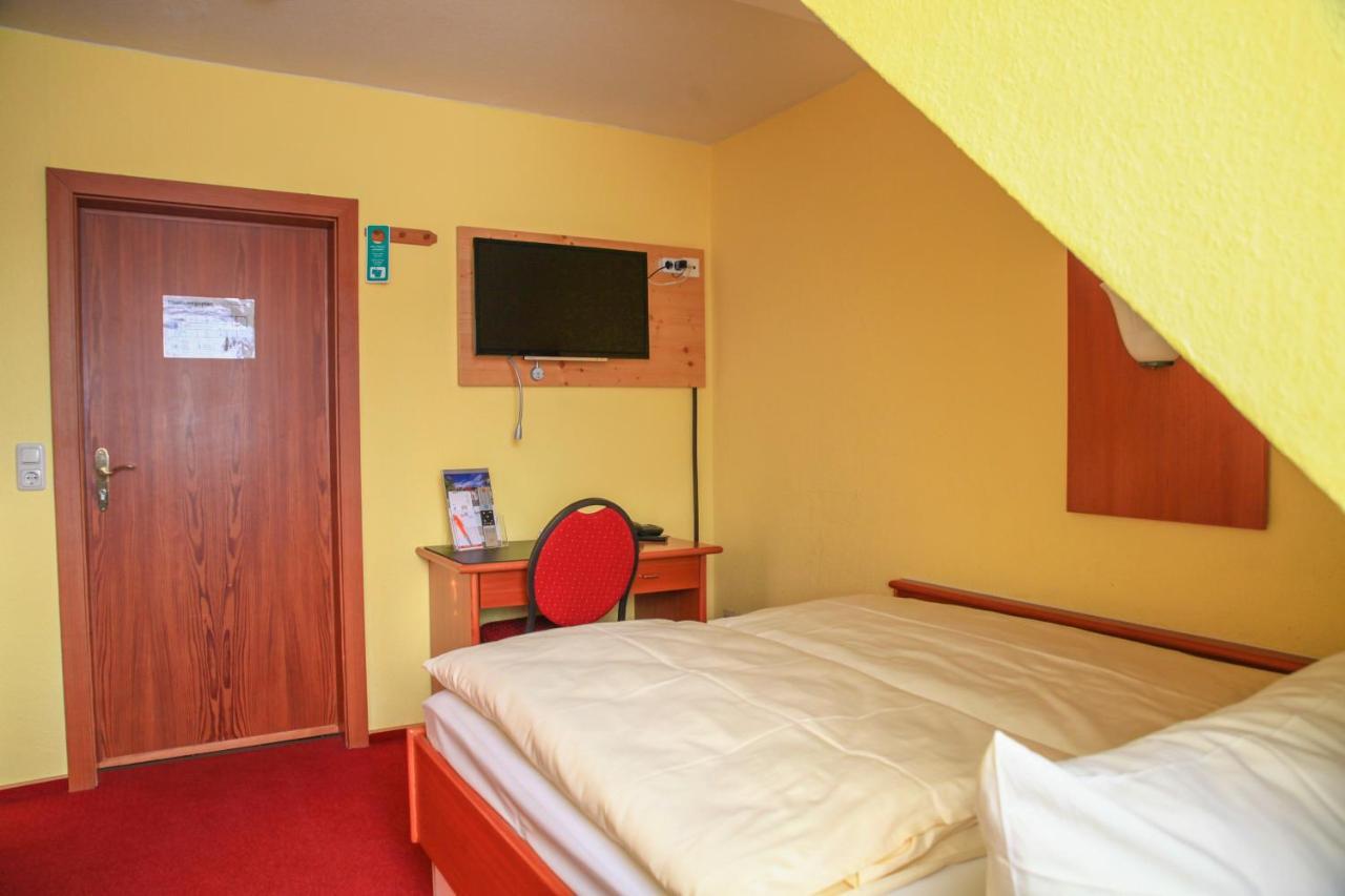 Hotel Garni Harzer Hof Osterode am Harz Екстериор снимка