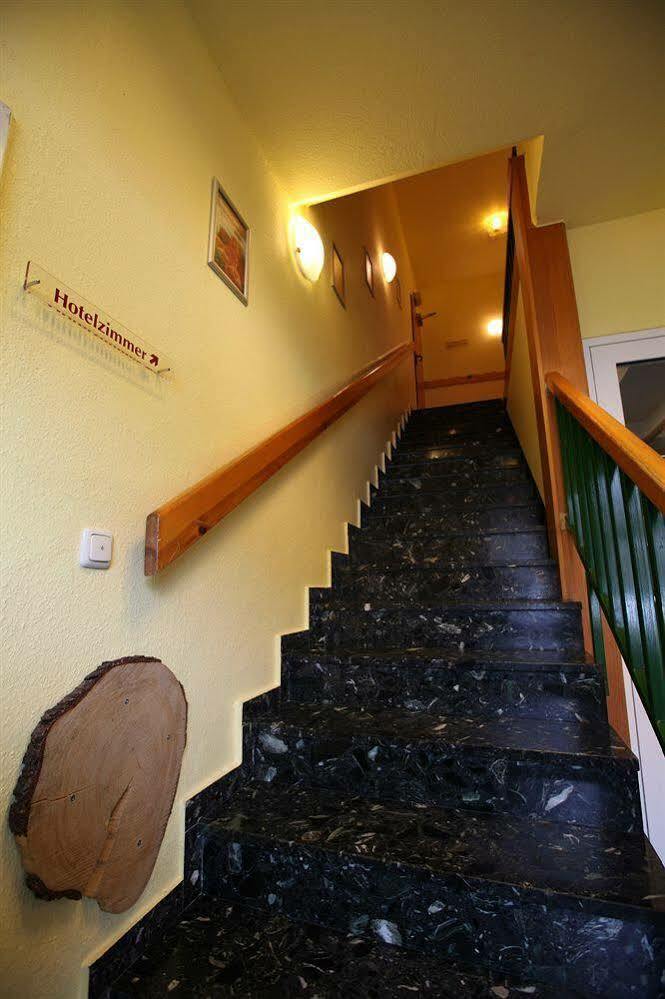 Hotel Garni Harzer Hof Osterode am Harz Екстериор снимка
